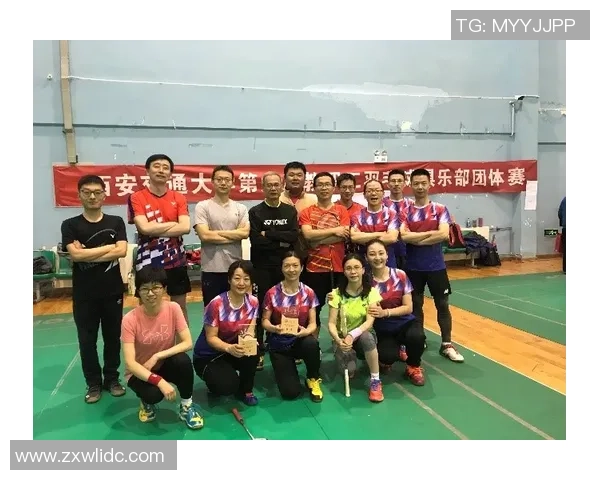 重庆羽毛球队区域防守创新之路:重塑战术与团队协作的全新篇章 重庆羽毛球队区域防守创新之路:重塑战术与团队协作的全新篇章