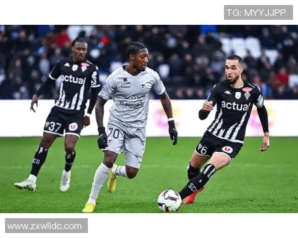 圣保罗与阿瓦依的精彩对决分析及赛前预测